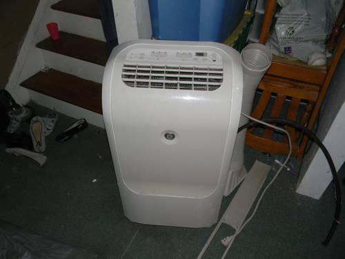 10000 BTU Portable Air Conditioner / Dehumidifier
