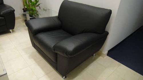 187 Series Black Leather Loveseat and Chair