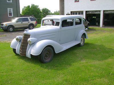 1934 Oldsmobile 2 Door Sedan - RARE!!