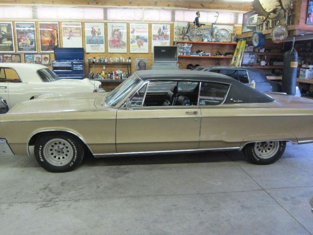1967 chrysler new yorker coupe