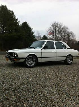 1980 BMW 528i 5 Speed Clean low miles.