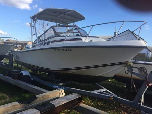 1985 Mako Fishing Boat 25' 1997 225HP Evinrude Low Hours Very Clean