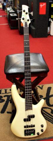 1990 Ibanez SR600 4 String Bass Guitar Pearl White
