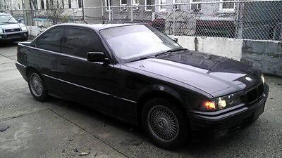 1993 BMW 325is Base Coupe 2-Door 2.5L