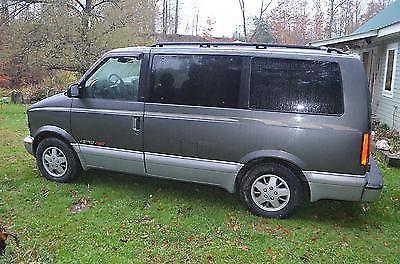 1999 chevy astro AWD LS 8 passenger Van No Rust southern auto Auto