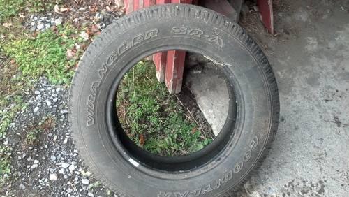 (1) Goodyear 235/65/17 SR-A Tire