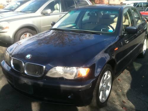 2002 BW 325 xi awesome Car absolutely clean and runs great