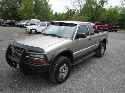 2003 Chevrolet S-10 Extended Cab Pickup
