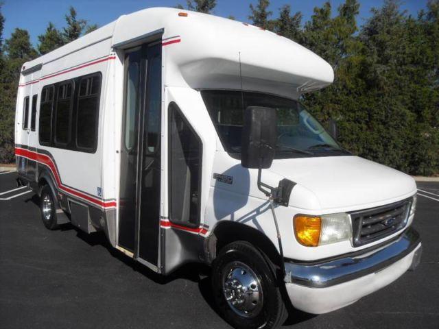 2003 Ford Startrans E450 16 Passenger Wheelchair Shuttle Bus For Sale