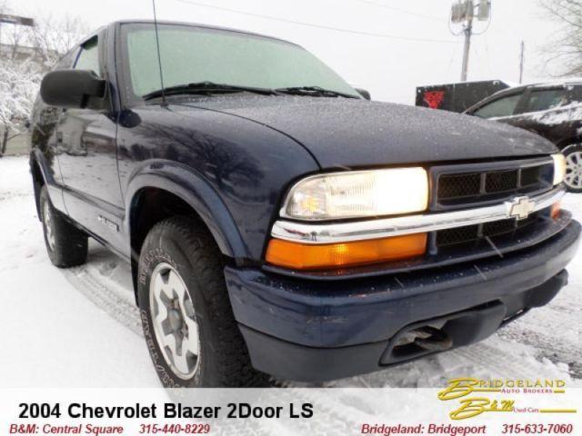 2004 Chevrolet Blazer 2 DOOR 4X4 CLEAN BODY RUNS FANTASTIC