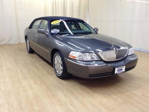 2004 Lincoln Town Car 4dr Car 4dr Sdn Ultimate