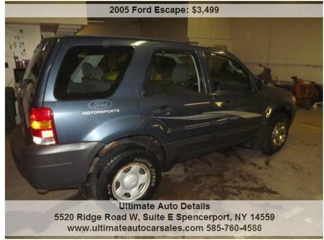 2005 Ford Escape XLS - Front Wheel Drive -