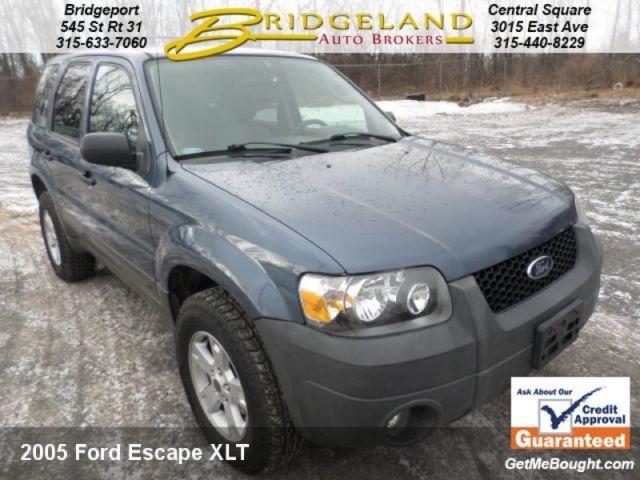 2005 Ford Escape XLT NEEDS NOTHING SNOWROOM CLEAN
