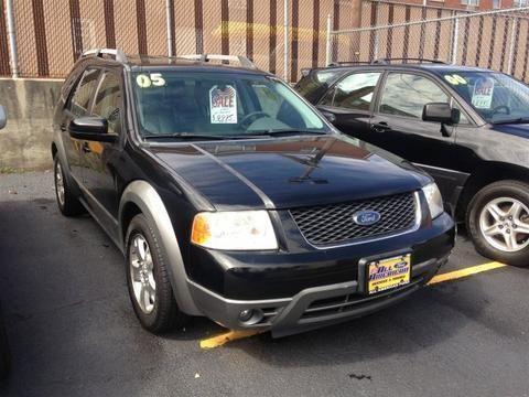 2005 FORD FREESTYLE 4 DOOR SUV
