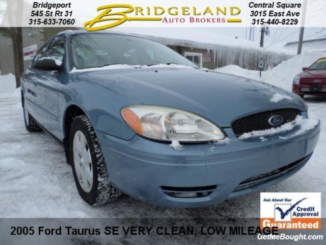 2005 Ford Taurus SE VERY CLEAN LOW MILEAGE AND FULLY INSPECTED