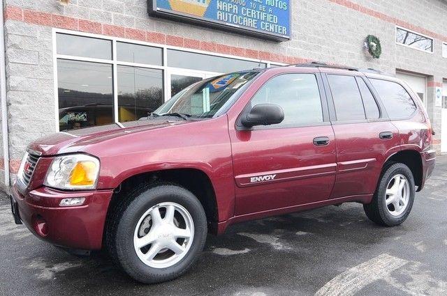 2005 GMC YUKON SLE 2WD LOW MILEAGE EXTRA CLEAN IN/OUT FULLY INSPECTED