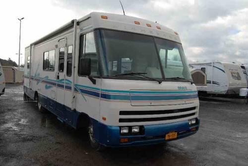 2006 Fleetwood Bounder 36Z Class A in Himrod, NY