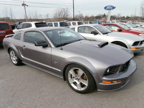 2006 Ford Mustang 2 Dr Coupe GT