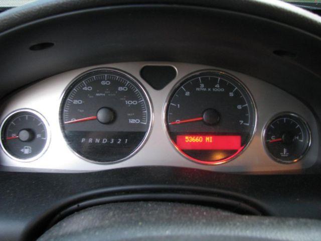 2006 Pontiac Mini Van - Loaded - Only 54,000 Miles!! New Tires
