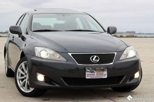 2007 Lexus IS250 AWD Leather Sunroof Heated and Cooled Seats Xenon