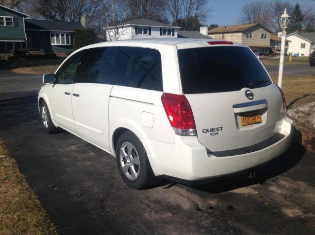 2007 nissan quest s-pearl white