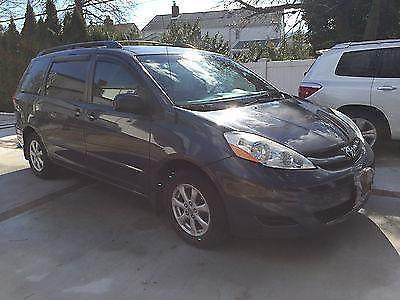 2007 Toyota Sienna 74,000 miles very clean 8 passenger LE