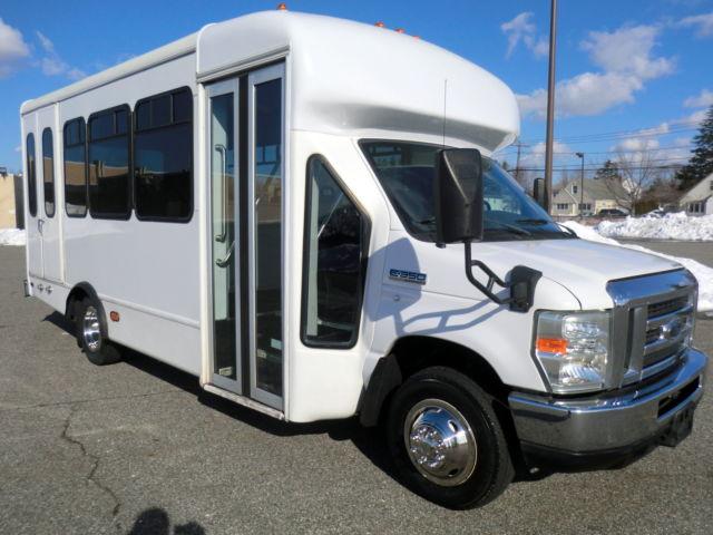 2008 Ford E350 Non-CDL Wheelchair Shuttle Bus w/ only 52K Miles!