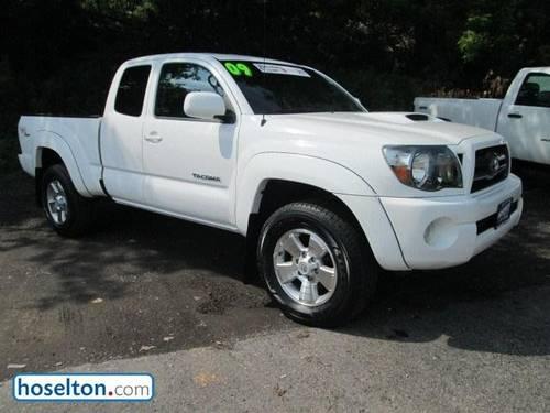 2009 Toyota Tacoma Extended Cab Pickup ACC CAB 4WD V6 MT