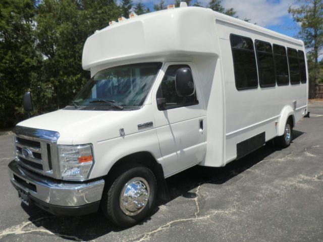 2010 Diesel Ford E450 16 Passenger Wheelchair Shuttle Bus For Sale!