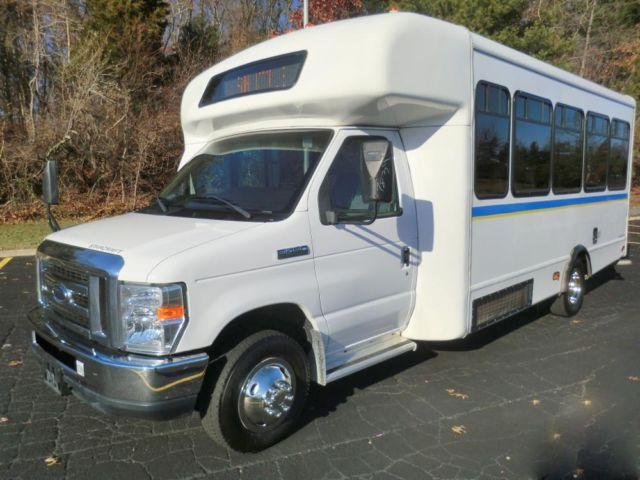 2010 Ford Starcraft 25 Passenger Shuttle Bus For Sale!