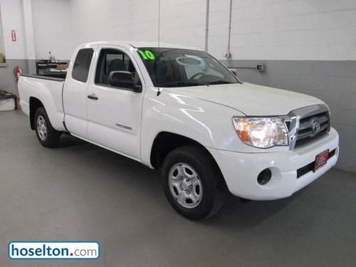 2010 Toyota Tacoma Extended Cab Pickup 2WD EXTRA CAB AT