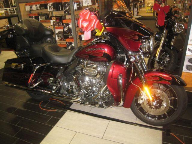 2011 Harley Davidson FLTHCUSE Screaming Eagle