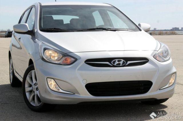 2012 Hyundai Accent SE Hatchback Bluetooth Automatic One Owner