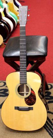 2012 Martin Standard Series OM-21 Spruce & Rosewood Acoustic Guit