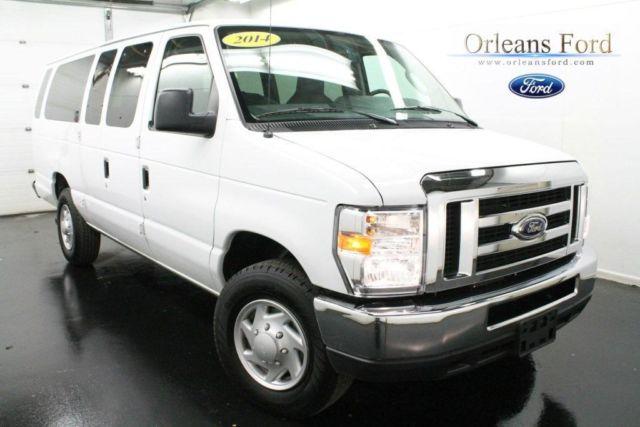 2014 Ford E-350SD 3D Extended Wagon XLT