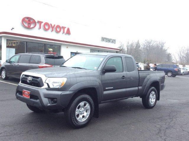 2014 Toyota Tacoma 4 Door Extended Cab Truck Access Cab