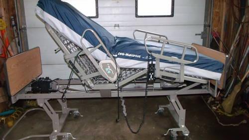 2 ELECTRIC HOSPITAL BEDS