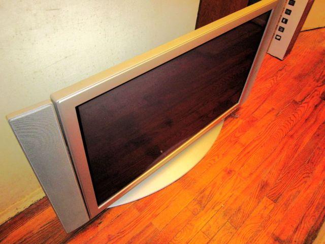 47in Proview PDM-421 Flat Screen Flat Panel Television