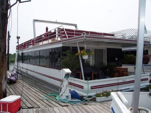 62' 2001 Catamaran Cruisers 62' House Boat