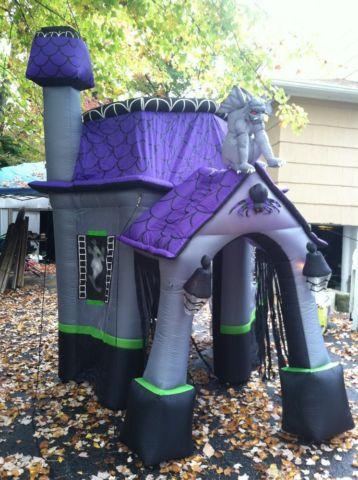 9ft. HAUNTED HOUSE HALLOWEEN AIRBLOWN INFLATABLE, YARD DECOR,SUPER CL