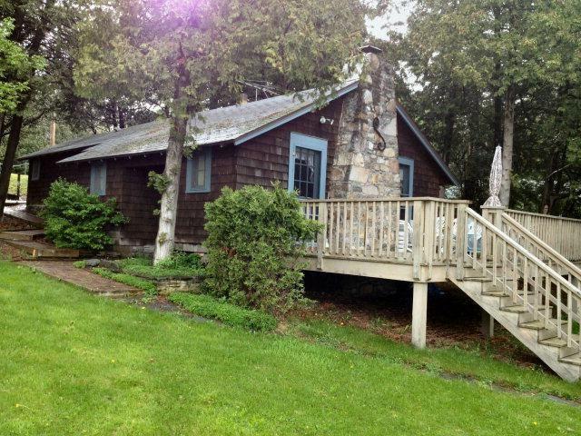 Adirondack Cottage on Lake Champlain