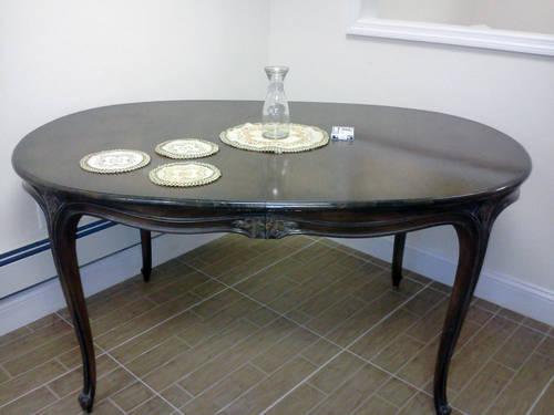 Antique Style Oval Dining Table