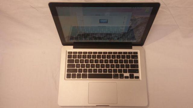 Apple MacBook Pro 13in 2011 i5 8gb RAM 500GB HD OS X 10.10.1