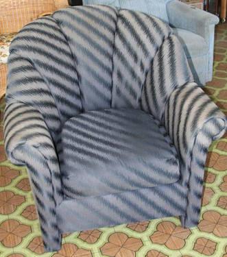 Arm Chair Comfy Stuffed Horseshoe Gray