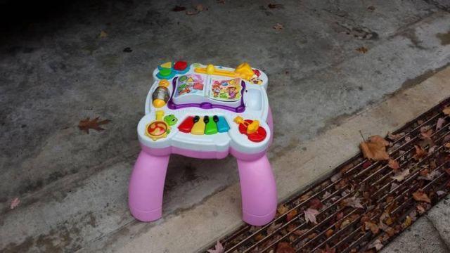 Baby Girl stand and play table
