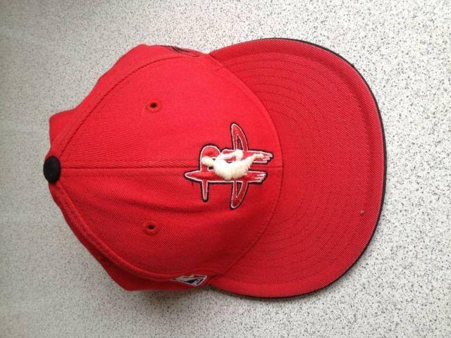 Basketball Fitted Cap Hat Size 7 1/2 Used Red NBA