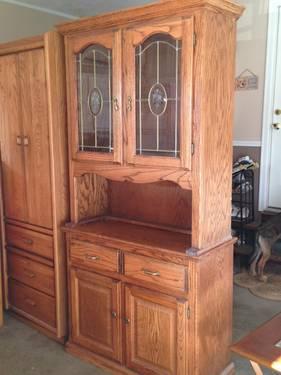 Brown showcase display cabinet furniture with glass