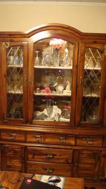 Broyhill china cabinet and hutch