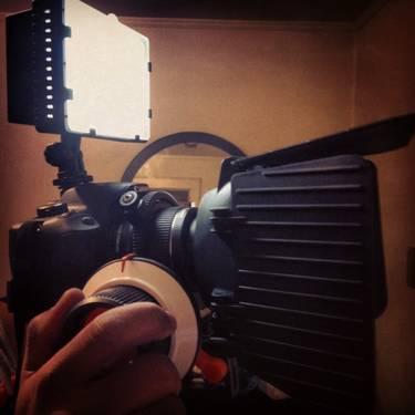 Canon T4i/ 2 lenses/Movie Kit shoulder rig follow focus