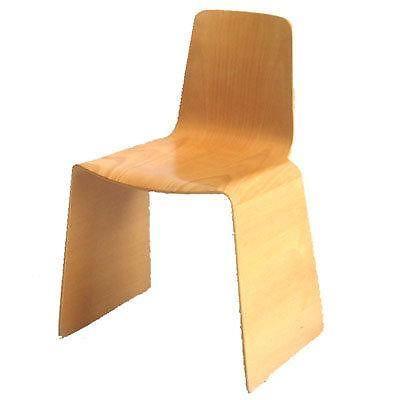 Chairik stackable chair